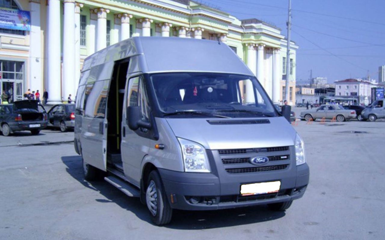 Заказ и аренда Ford Transit 6 мест с водителем в Пскове - Автобус60